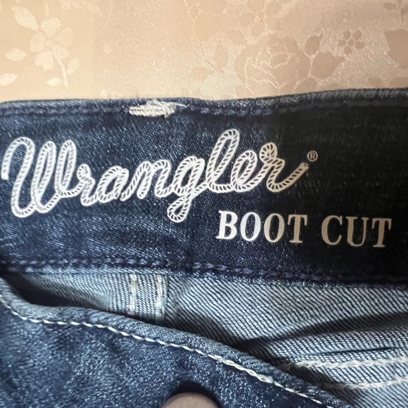 Wrangler Women's Bootcut Stretch Denim Jeans Size 9X36 Medium Wash Tall Low Rise - Picture 6 of 15